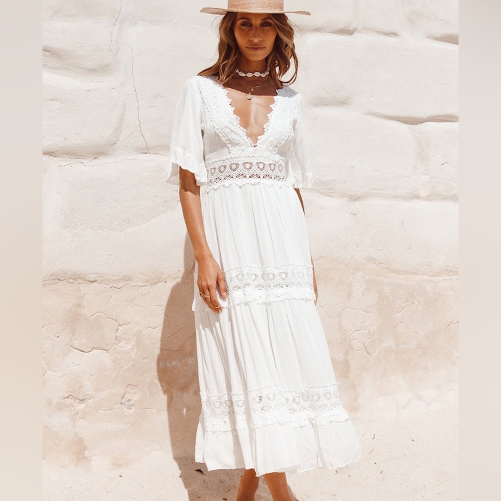 Selfie Leslie White Midi Dress